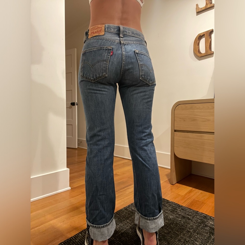 Vintage Levis - mid rise